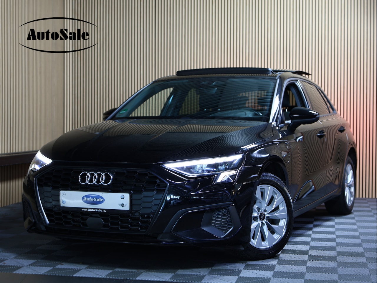 Audi A3 Sportback - 40 TFSI e Business edition 50.000 km PANORAMA DAK 022 - AutoWereld.nl