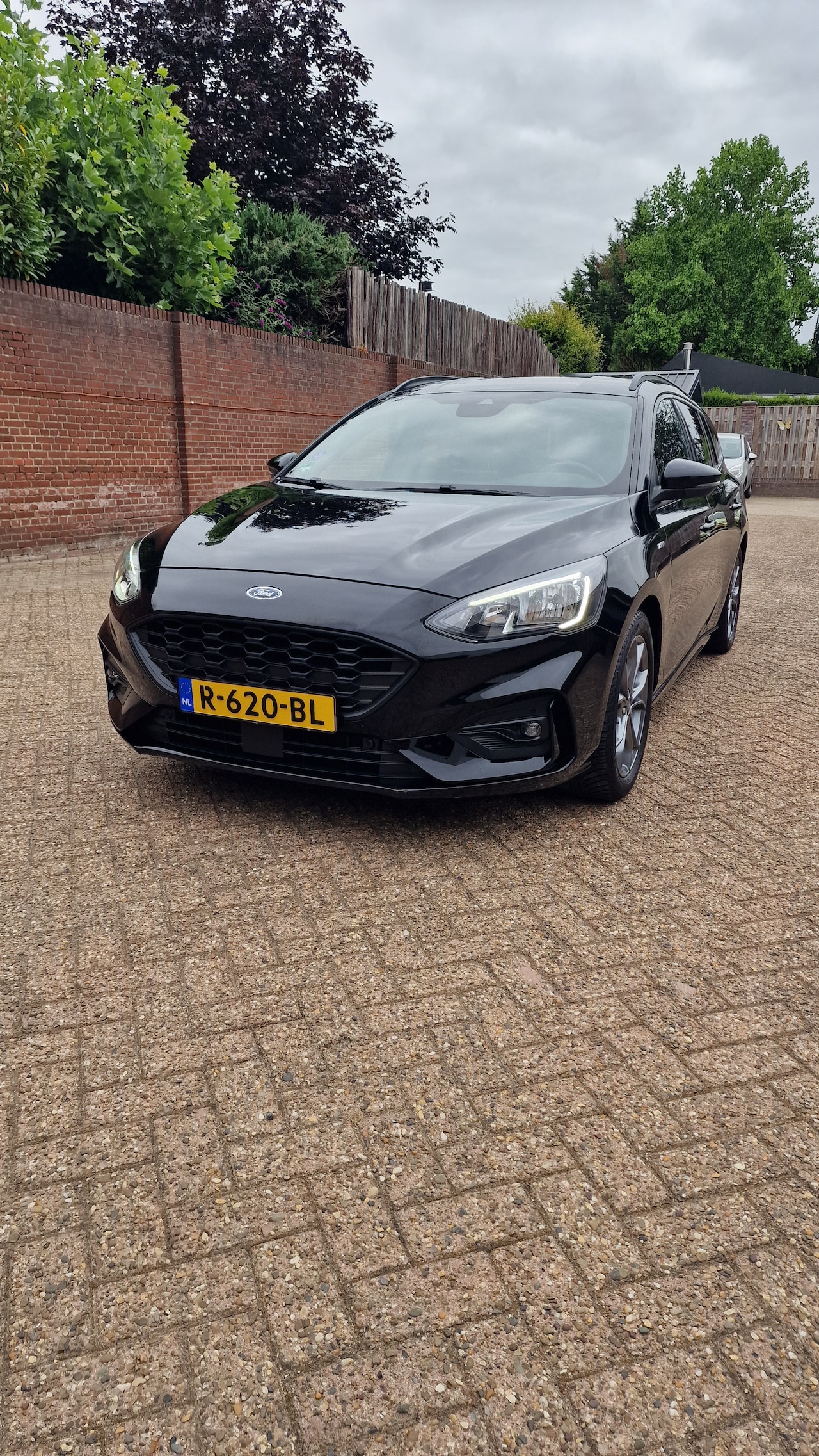Ford Focus Wagon - 1.0 EcoBoost ST Line Business - AutoWereld.nl
