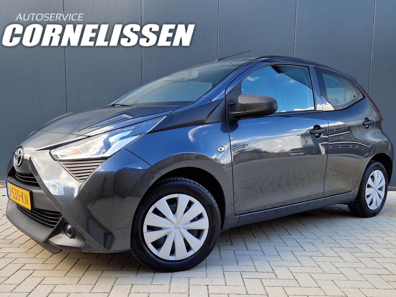 Toyota Aygo - 1.0 VVT-i x-fun AIRCO |CRUISE CONTROLE |CARKIT - AutoWereld.nl