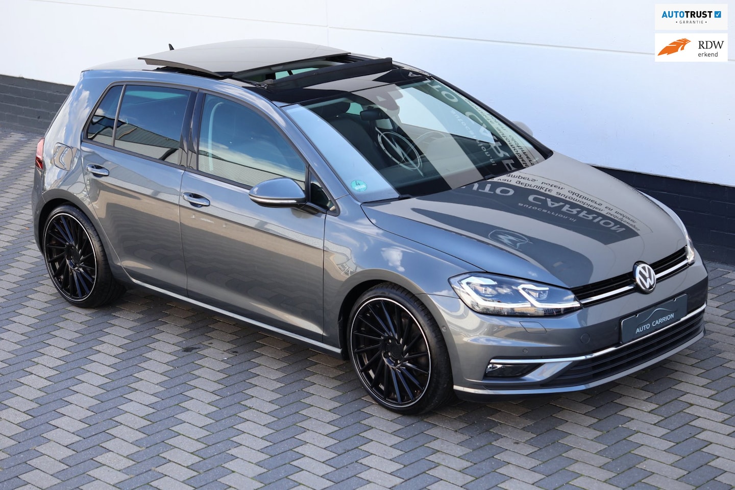 Volkswagen Golf - 1.5 TSI Highline Pano Virtual Carplay !! - AutoWereld.nl
