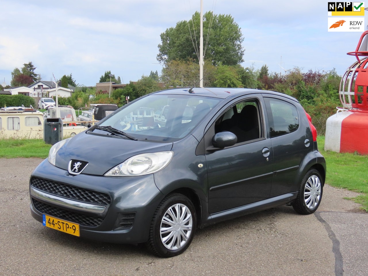 Peugeot 107 - 1.0-12V XS *1e EIG ! *DEALER ONDERHOUDEN - AutoWereld.nl