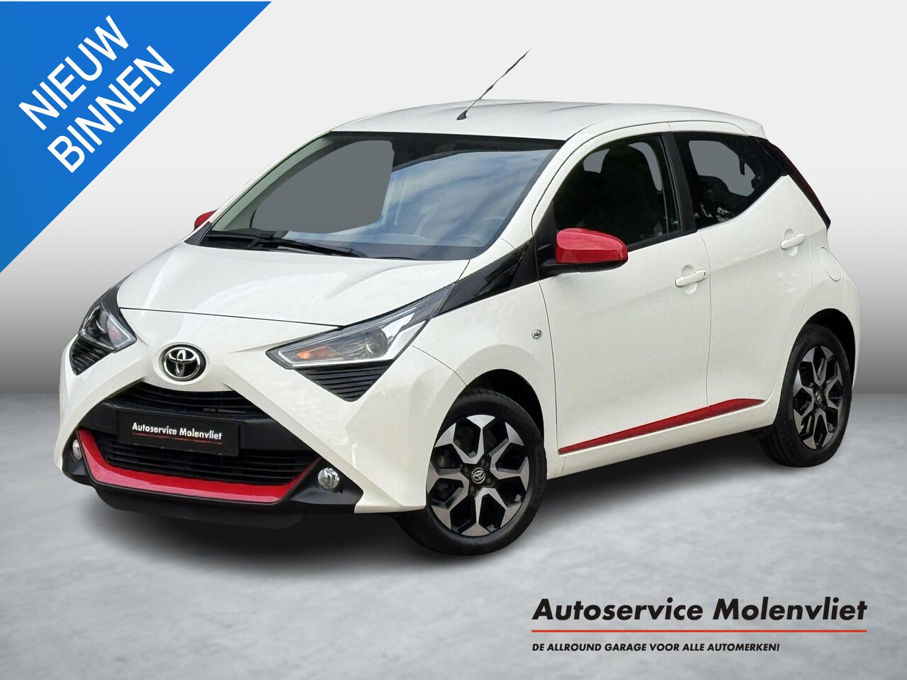 Toyota Aygo - 1.0 VVT-i x-play I INCL. € 850,00 AFL.KOSTEN + BOVAG GARANTIE - AutoWereld.nl