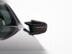BMW 5-serie - Sedan M5 M-Driverspack / Trekhaak / Panoramadak / Keramische remmen / Boewer & Wilkins / D