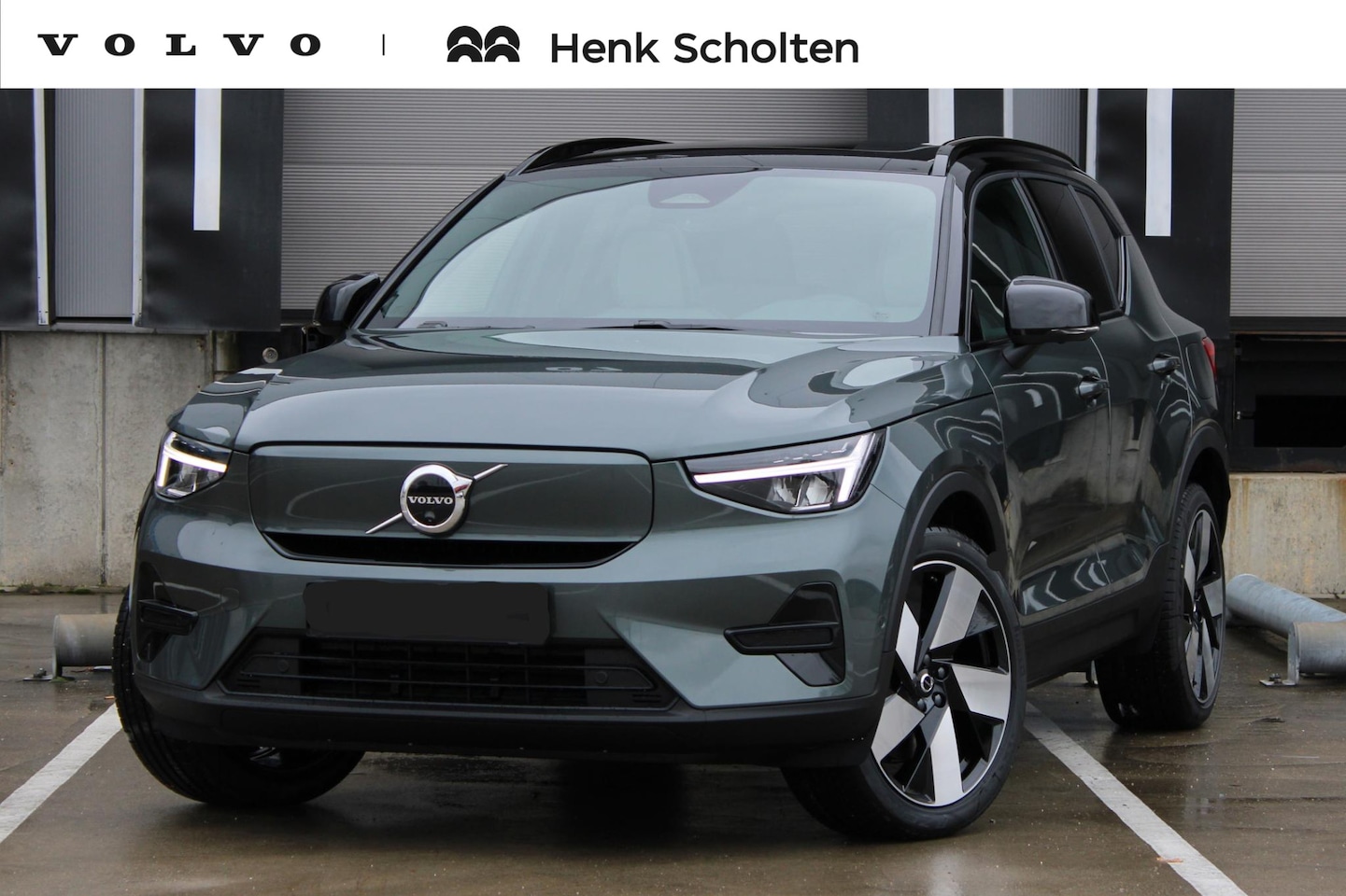 Volvo EX40 - Single Motor Extended Range Ultra Europa 82 kWh | 45th Anniversary Edition | Panoramisch s - AutoWereld.nl