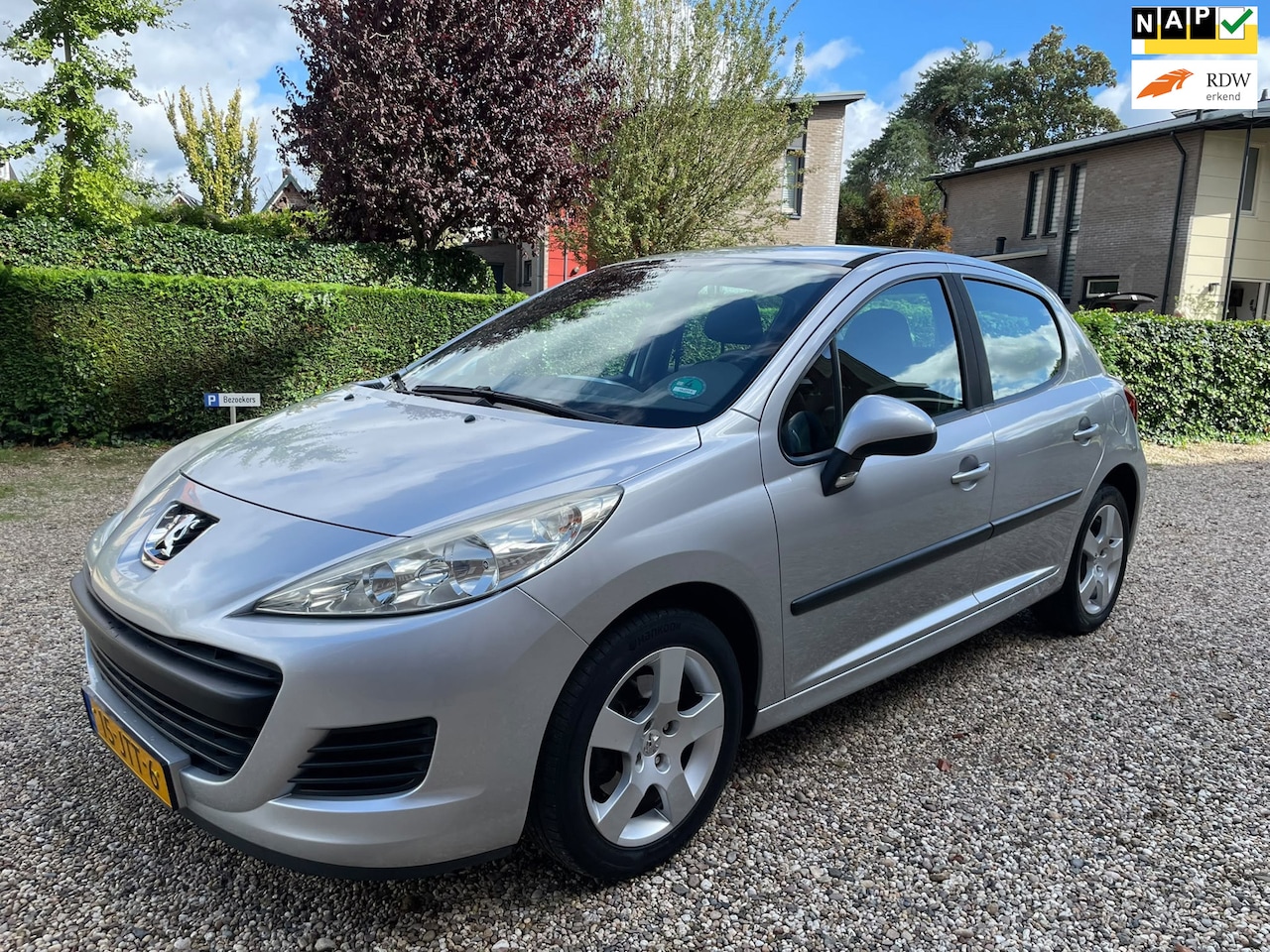 Peugeot 207 - 1.4 VTi X-Line 1.4 VTi X-line - AutoWereld.nl