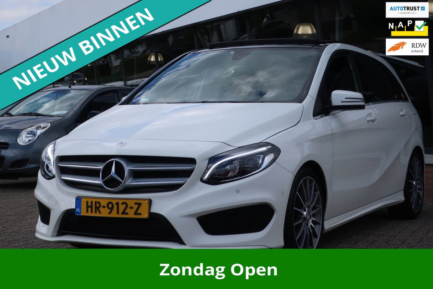 Mercedes-Benz B-klasse - 180 Ambition AMG 2e EIG_LED_PANO_NAVI_PDC V+A_19-INCH. - AutoWereld.nl