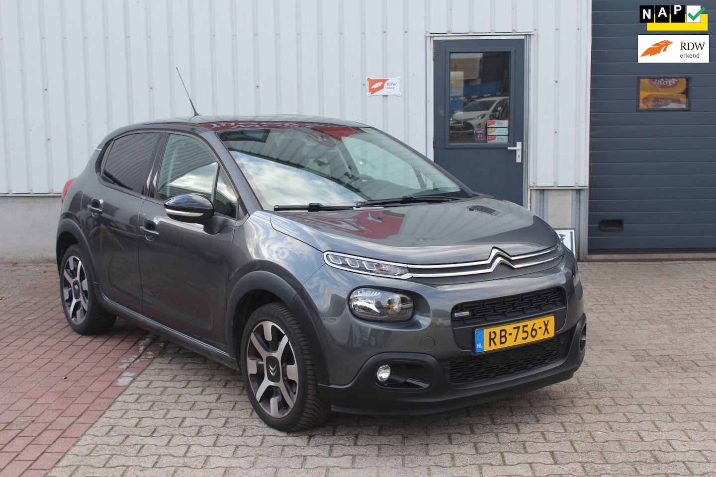Citroën C3 - 1.2 PureTech Shine 1.2 PureTech Shine - AutoWereld.nl