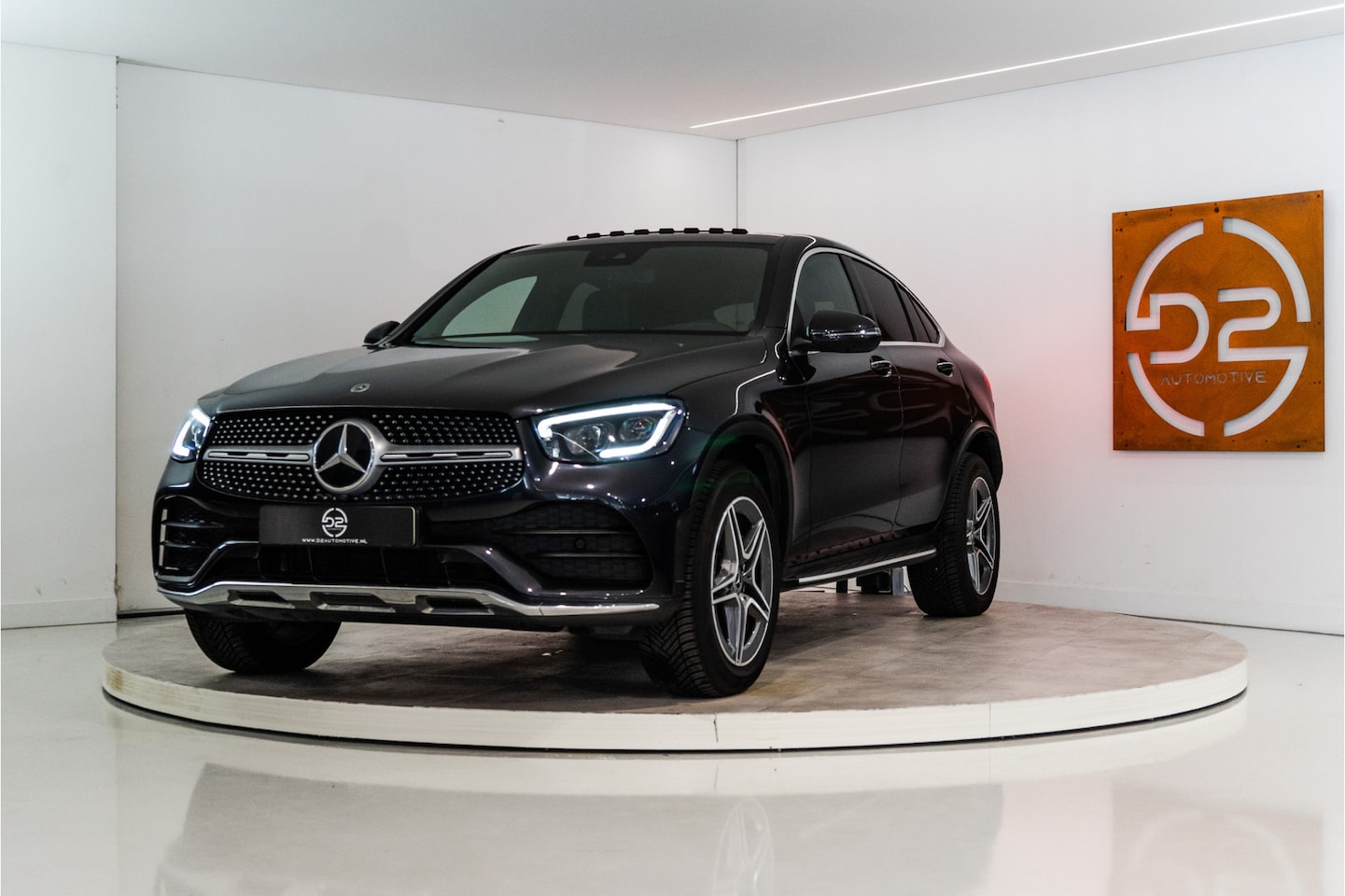 Mercedes-Benz GLC-klasse Coupé - 300e 4MATIC Premium+ AMG 320PK | Pano | Burmester | Sfeer | Trekhaak | 12 MND Garantie - AutoWereld.nl