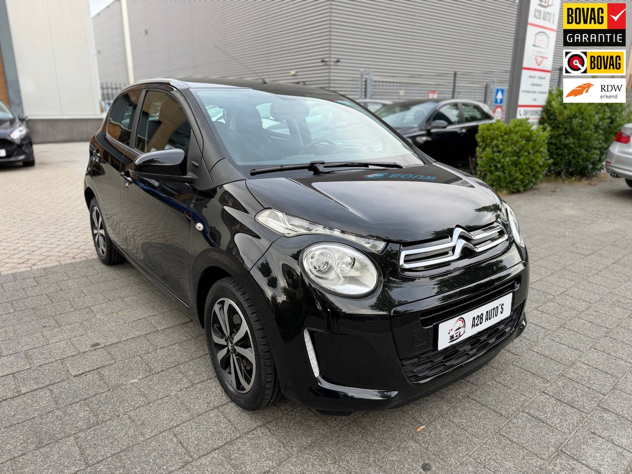 Citroën C1 - 1.0 VTi Shine Automaat | CarPlay | Camera| Airco | NAP |APK2027 - AutoWereld.nl