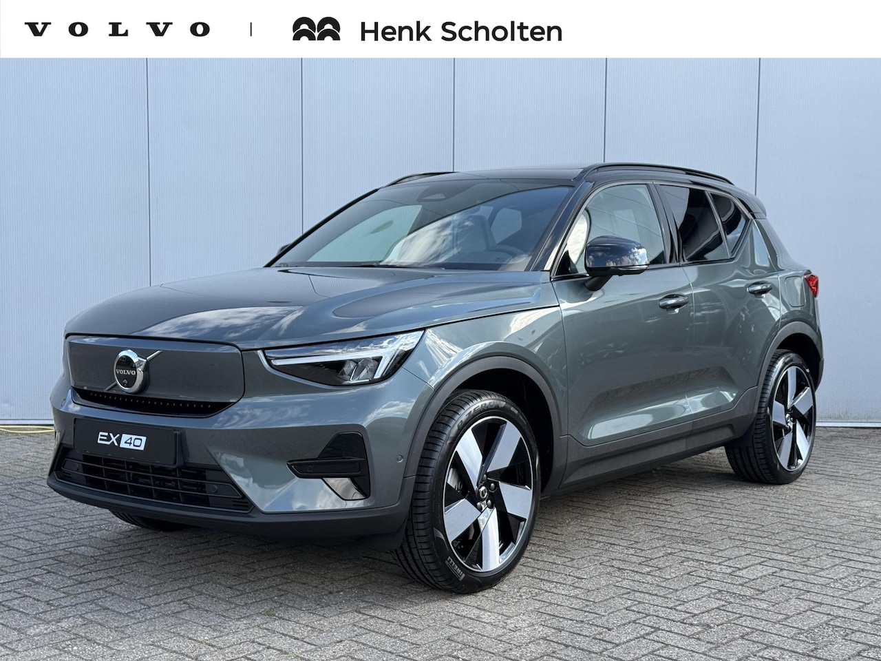 Volvo EX40 - Single Motor Extended Range Ultra Europa 82 kWh | 45th Anniversary Edition | Panoramisch s - AutoWereld.nl