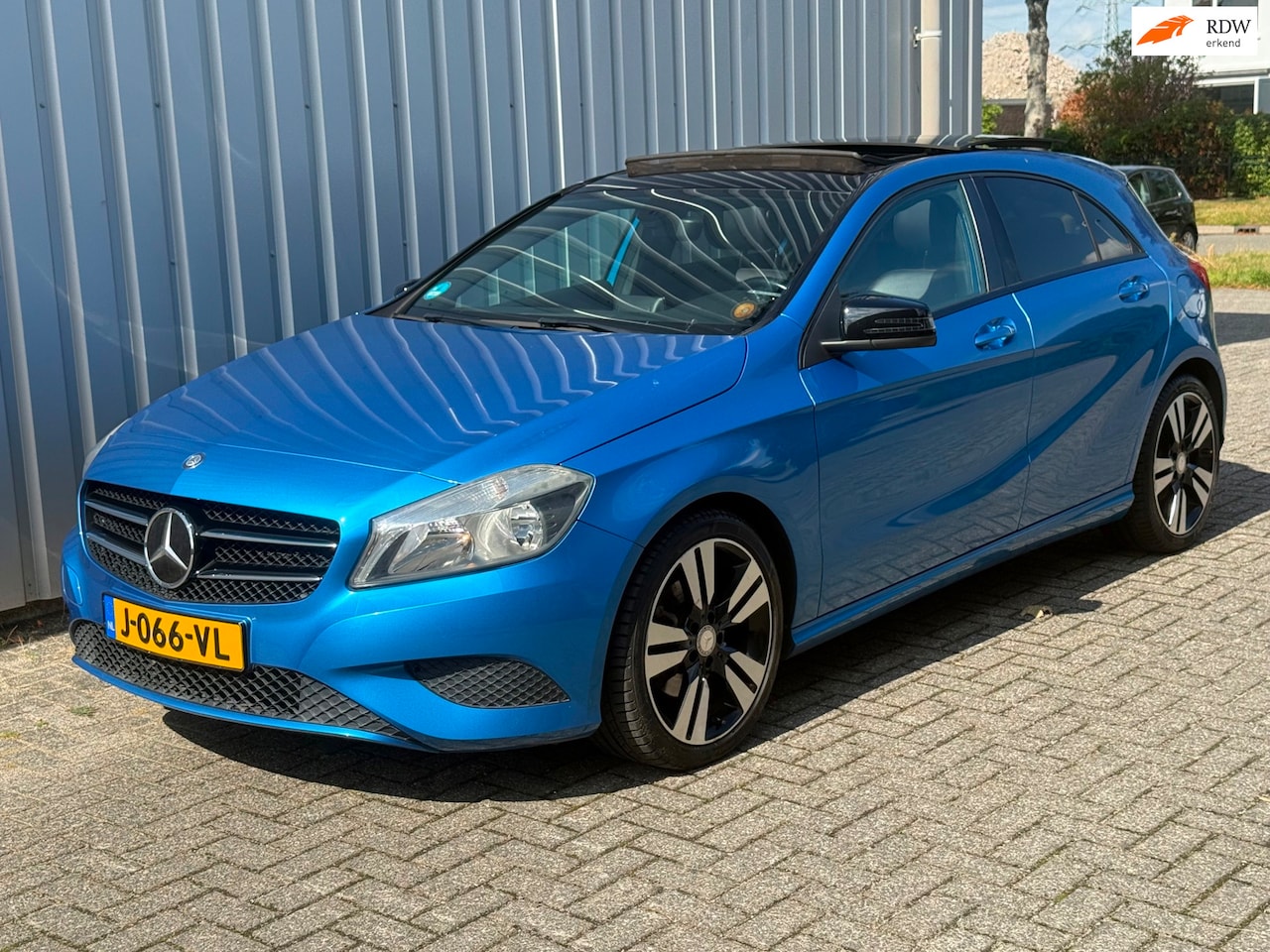 Mercedes-Benz A-klasse - 180 / AUT / PANO * LEES TEKST* - AutoWereld.nl