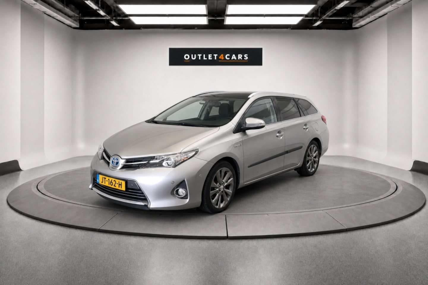 Toyota Auris Touring Sports - 1.8 Hybr. Executive - AutoWereld.nl
