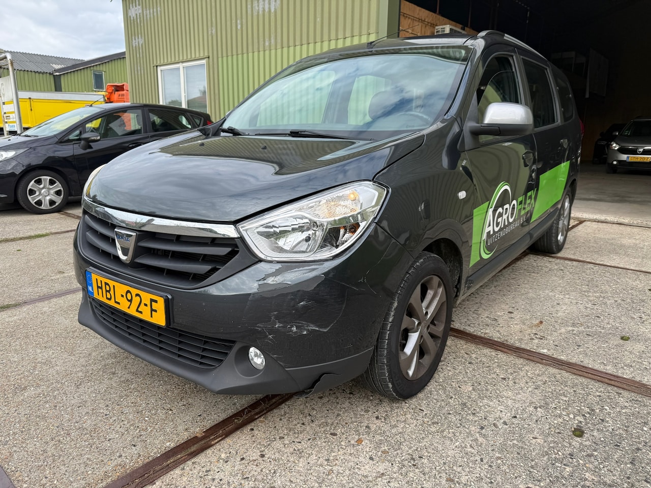 Dacia Lodgy - 1.5 dCi Lauréate 7 PERSOONS | AIRCO | NAVI - AutoWereld.nl
