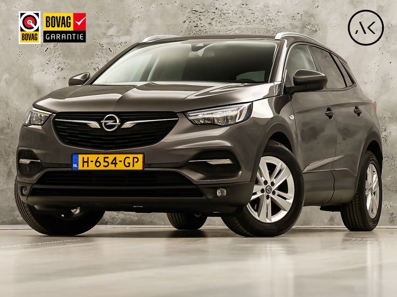 Opel Grandland X - 1.2 Turbo Sport Automaat (APPLE CARPLAY, GROOT NAVI, CLIMATE, STUUR/STOELVERWARMING, SPORT - AutoWereld.nl