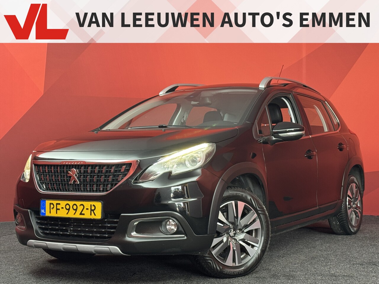 Peugeot 2008 - 1.2 PureTech Allure | Airco | Trekhaak | Cruise | - AutoWereld.nl