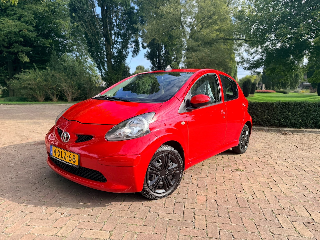 Toyota Aygo - 1.0-12V + | 5 deurs | Airco | Elek.Pakk | Nw.APK - AutoWereld.nl