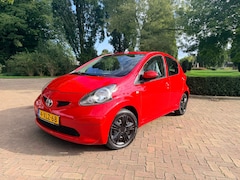 Toyota Aygo - 1.0-12V + | 5 deurs | Airco | Elek.Pakk | Nw.APK
