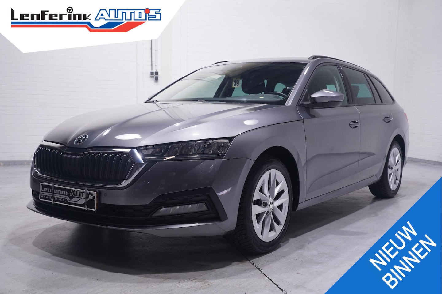 Skoda Octavia Combi - 1.5 e-TSI Business Edition Apple Carplay ACC Voorstoelen Verwarmd Privacy Glass Airco LED - AutoWereld.nl