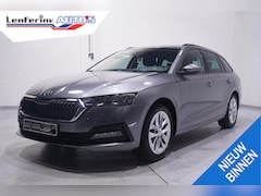 Skoda Octavia Combi - 1.5 e-TSI Business Edition Apple Carplay ACC Voorstoelen Verwarmd Privacy Glass Airco LED