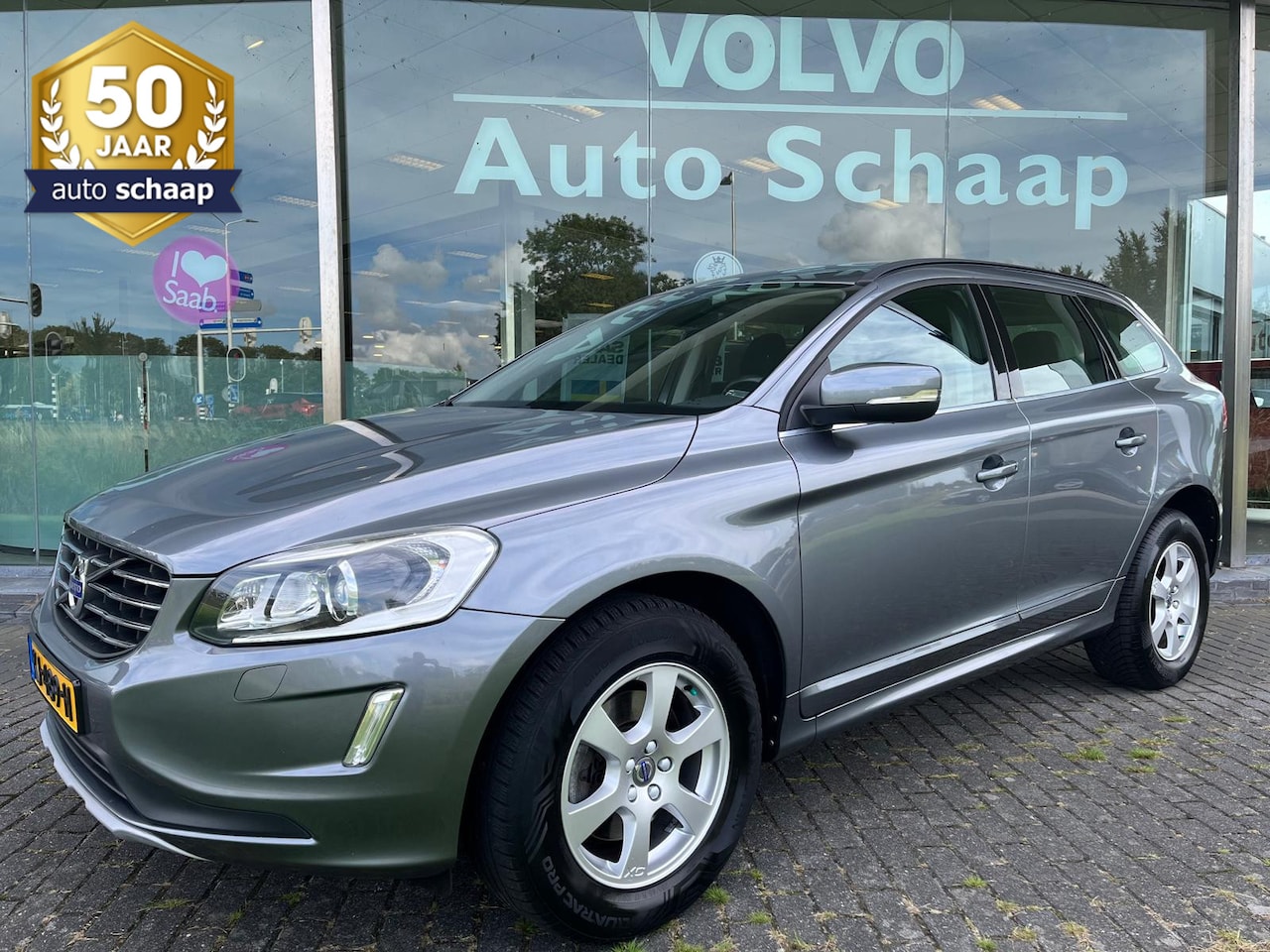 Volvo XC60 - 2.0 T5 FWD Nordic+ Automaat | Rijklaar incl garantie | Standkachel Verwarmbaar voorruit St - AutoWereld.nl