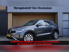 Volkswagen T-Roc - 1.5 TSI 150pk DSG Life Business *Facelift* Virtual App-Connect 17inch LM Stoelverwarming *