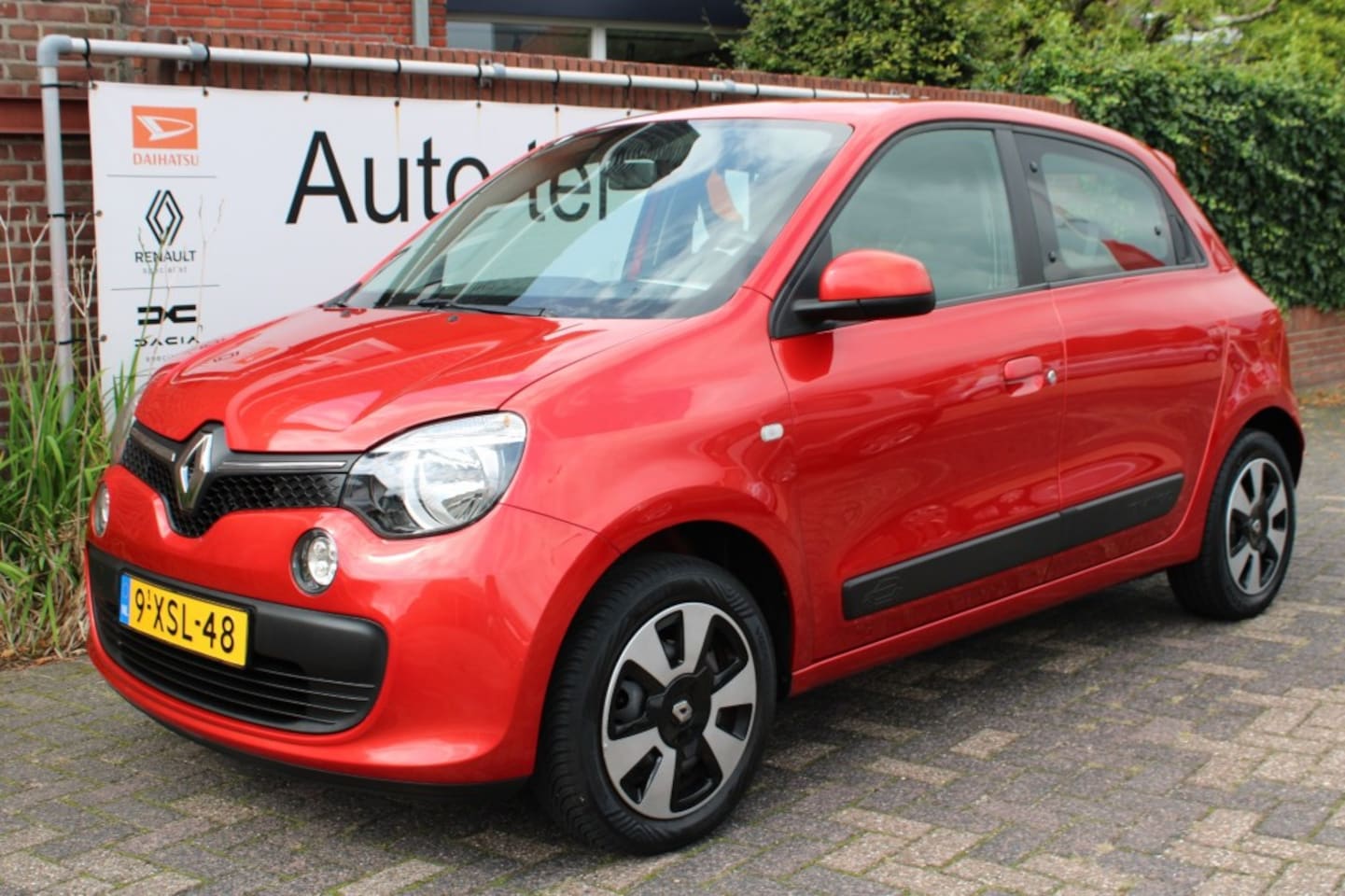 Renault Twingo - 1.0 SCe 70 pk Expression Airco - AutoWereld.nl