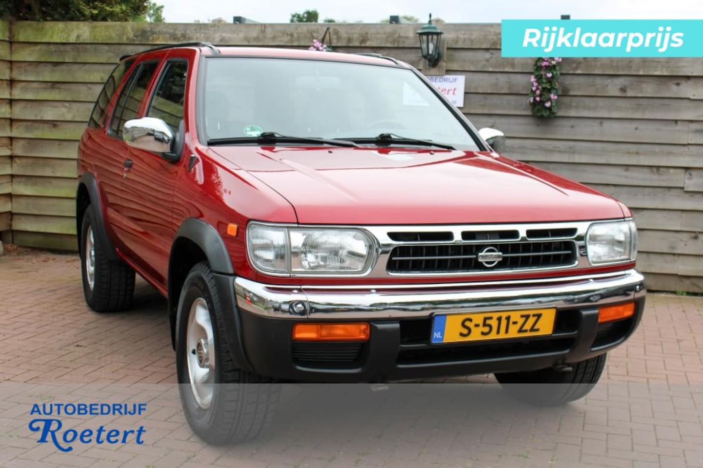 Nissan Pathfinder - 3.3 V6 150pk 4WD automaat ECC/carplay/stoelverw./navi/el.schuifdak/trekhaak - AutoWereld.nl