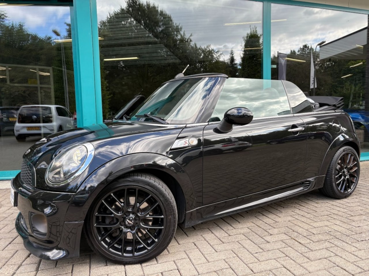 MINI Cabrio - COOPER S CABRIO 184pk Autom, Xenon, Leder - AutoWereld.nl