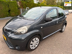 Toyota Aygo - 1.0 VVT-i 5-DRS Now AIRCO CV EL.RAMEN NAP