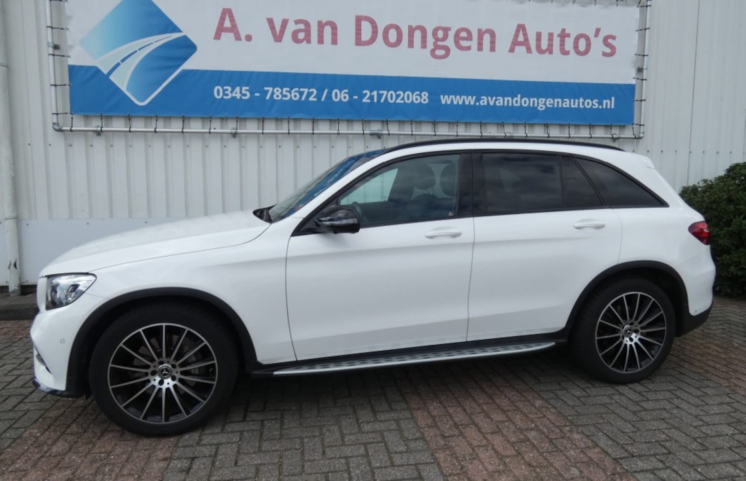 Mercedes-Benz GLC-klasse - 250 4MATIC PREMIUM PLUS AMG,ACC,Pano,Leer,360 - AutoWereld.nl