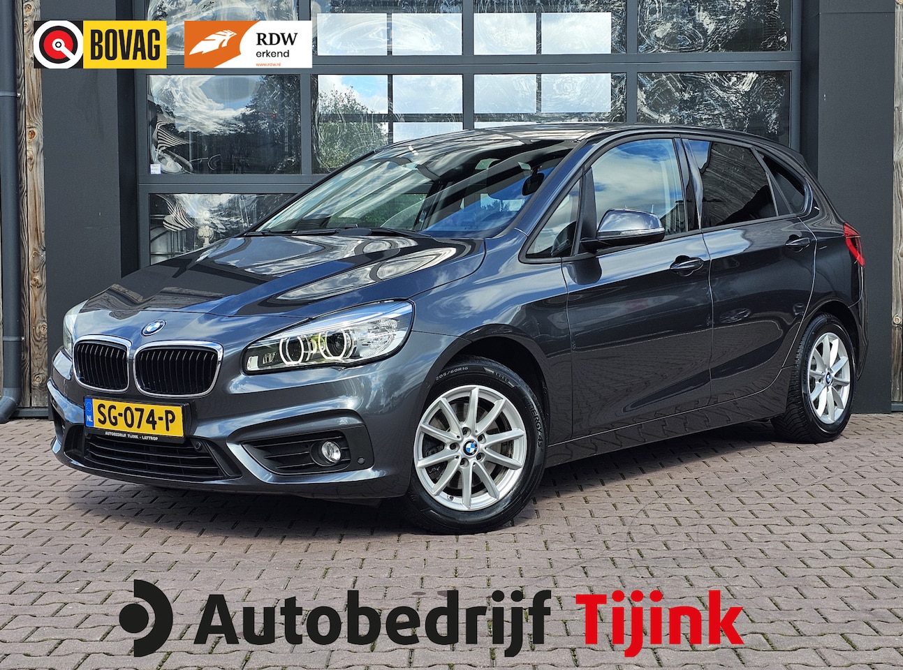BMW 2-serie Active Tourer - 218i High Executive | LED | Trekhaak | HUD | Elek. achterklep | Keyless | PDC | - AutoWereld.nl