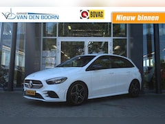 Mercedes-Benz B-klasse - B180, AMG-Line, Dodehoek, Stoelverw, Trekhaak, Burmester incl subwoofer etc