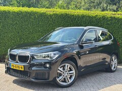 BMW X1 - sDrive 20i Executive M-sport Trekhaak 1800KG Panoramadak Sportstoel