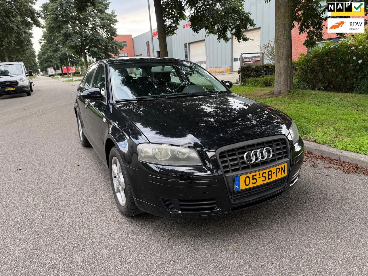 Audi A3 Sportback - 2.0 FSI Attraction met nieuwe apk - AutoWereld.nl