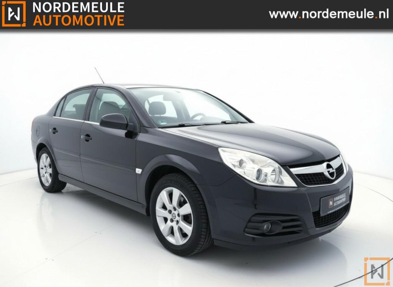 Opel Vectra - 1.8-16V Cosmo 1.8-16V COSMO, Leder, Airco, Cruise - AutoWereld.nl