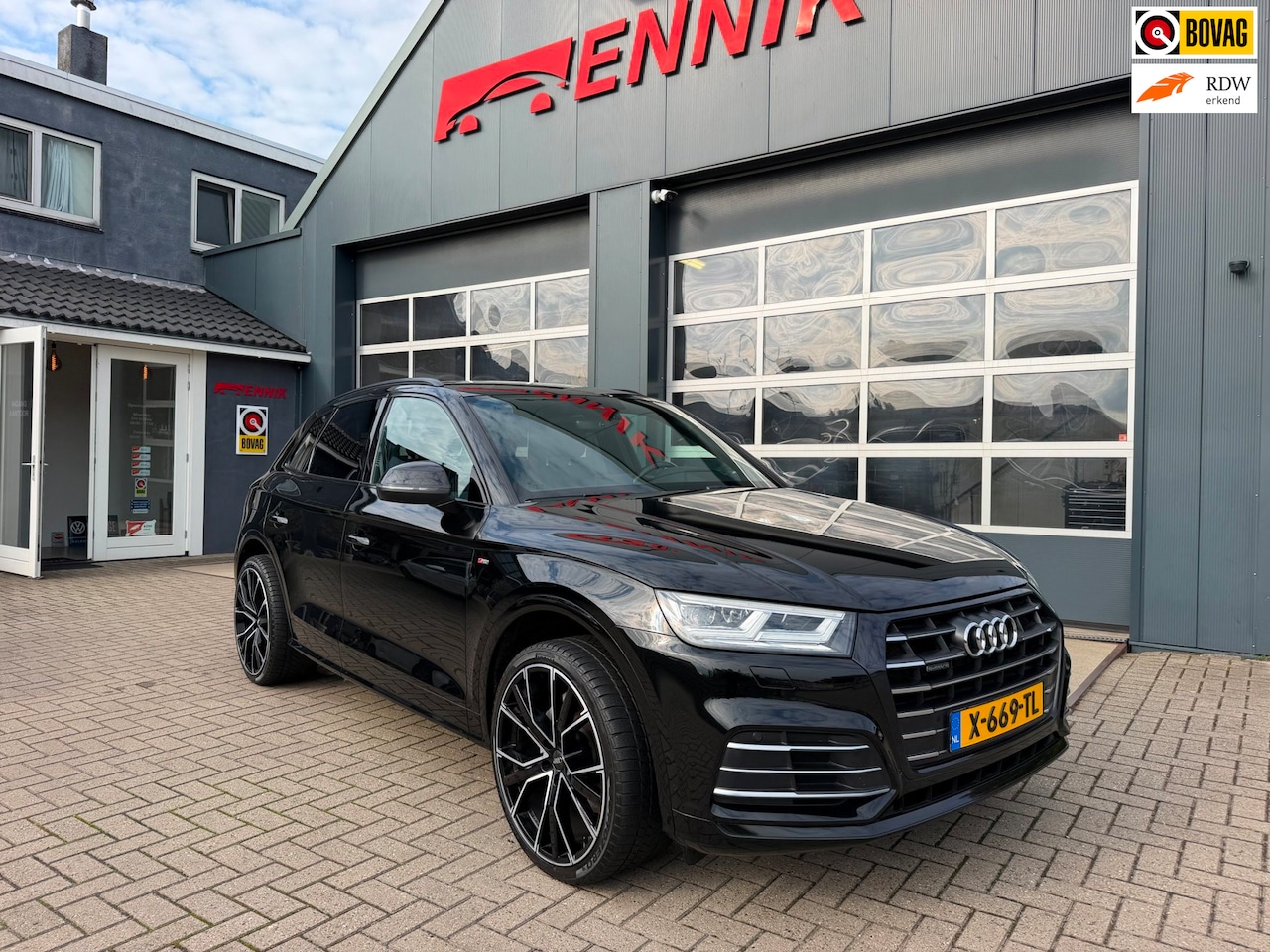 Audi Q5 - 55 TFSI e quattro Competition S-Line / 367PK / Luchtvering / SOH 90,5% / B&O / Trekhaak - AutoWereld.nl
