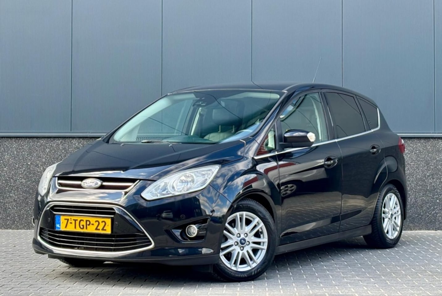 Ford C-Max - 1.0 Titanium Panorama | Nieuw distributie | Camera - AutoWereld.nl