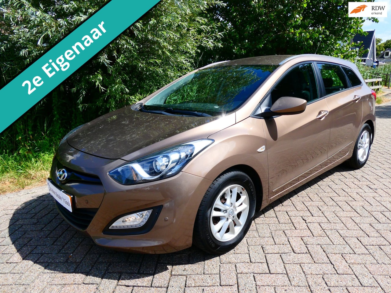 Hyundai i30 - 1.6 GDi 135pk Automaat 2e eig. Airco Cruise Trekhaak 1300kg. PDC - AutoWereld.nl
