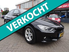 BMW 3-serie - 320i Executive/Automaat/Camera/Carplay/LED