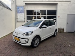 Volkswagen Up! - 1.0 high up BlueMotion 5Drs/Cruisecontrol/Navi/PDC/Airco/LMvelgen/Mistlampen