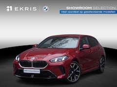 BMW 1-serie - 120 M Sportpakket | Premium Pack | 19 inch LM M Y-spaak | Extra getint glas | Driving Assi