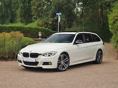 BMW 3-serie Touring - 320i M Sport Edition Panodak/Leer