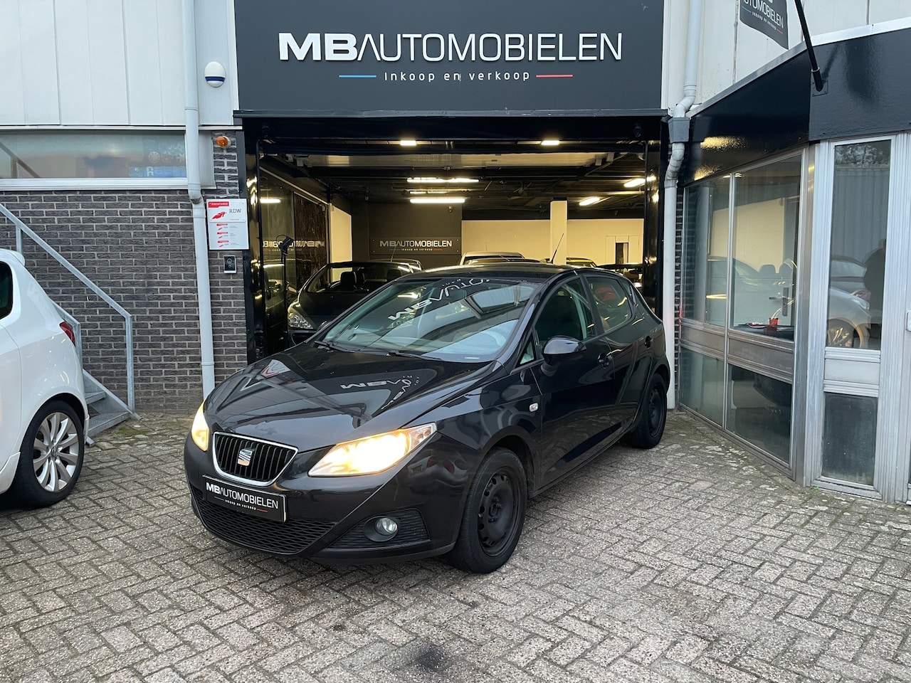SEAT Ibiza - Seat/Zwart/5 Deurs/Airco/electrische Ramen 1.2 Stylance/5 Deurs/Airco/Apk/ Vebruikt Olie! - AutoWereld.nl