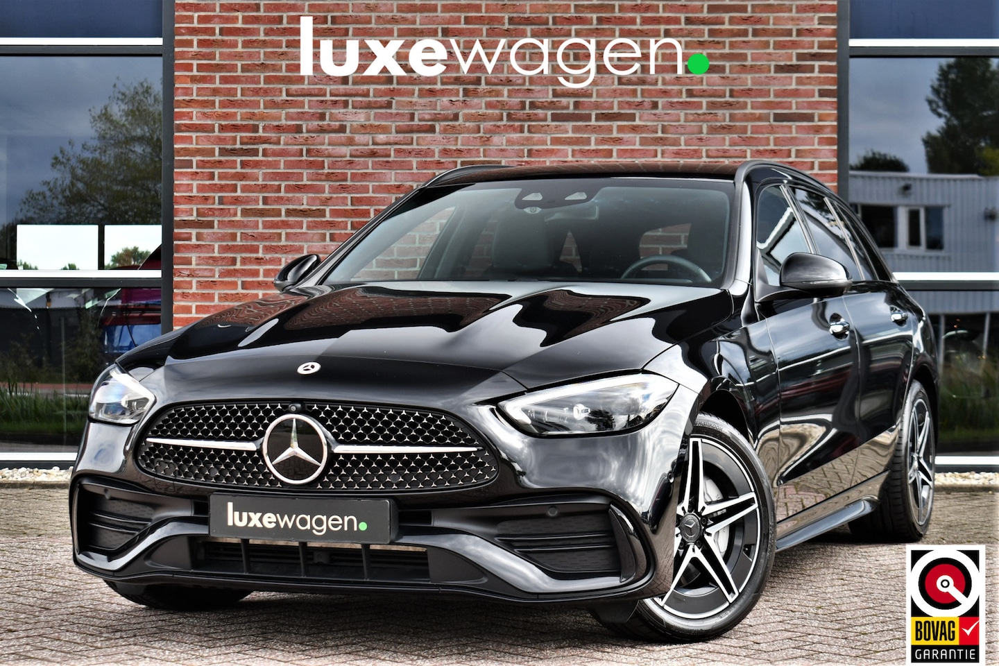 Mercedes-Benz C-klasse Estate - 300 e AMG Line Distronic Trekhaak HUD Laser 360 - AutoWereld.nl