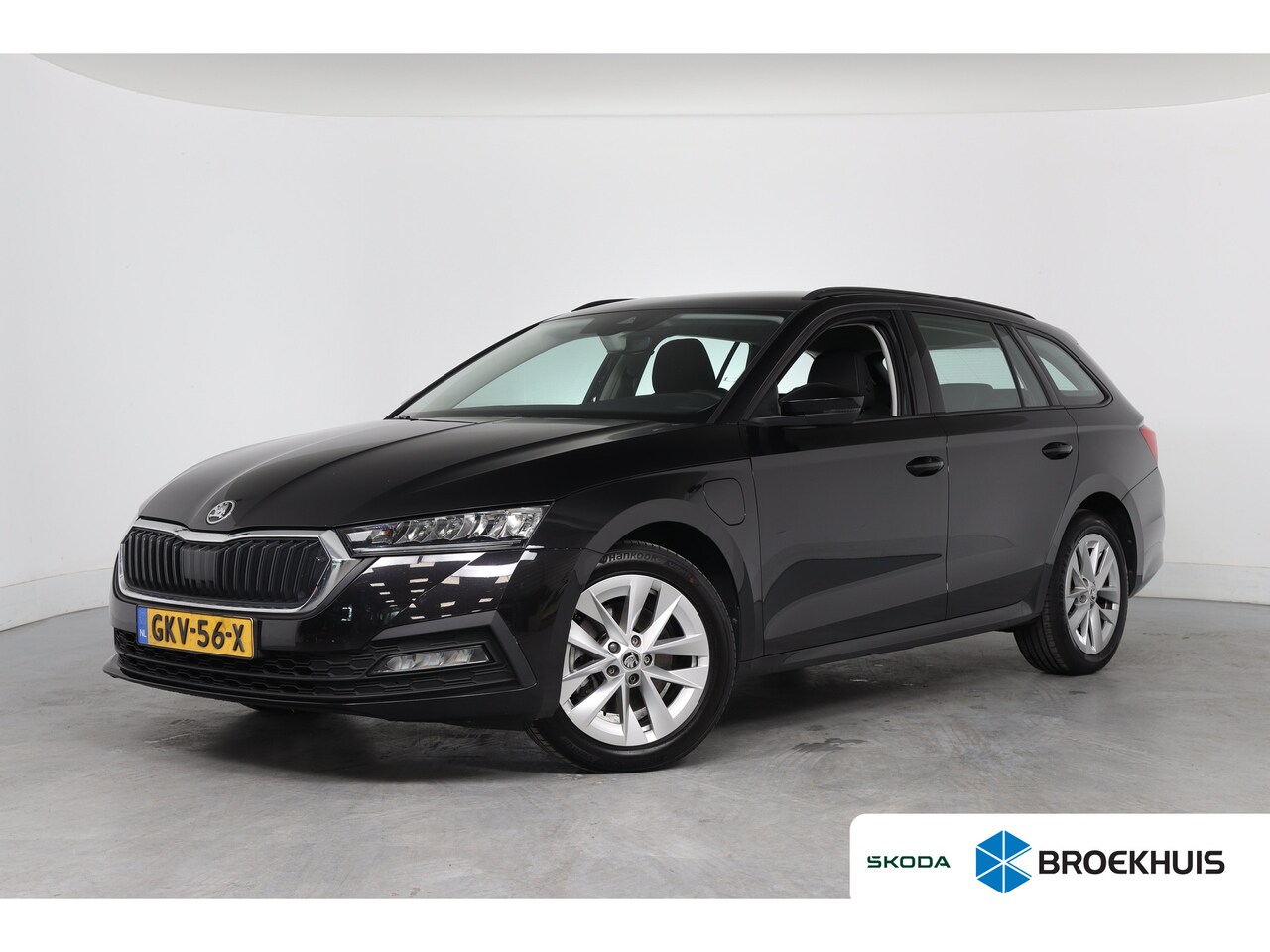 Skoda Octavia Combi - 1.4 TSI iV PHEV Business Edition | Dealer Onderhouden! | LED | Navi By App | Clima | Parke - AutoWereld.nl