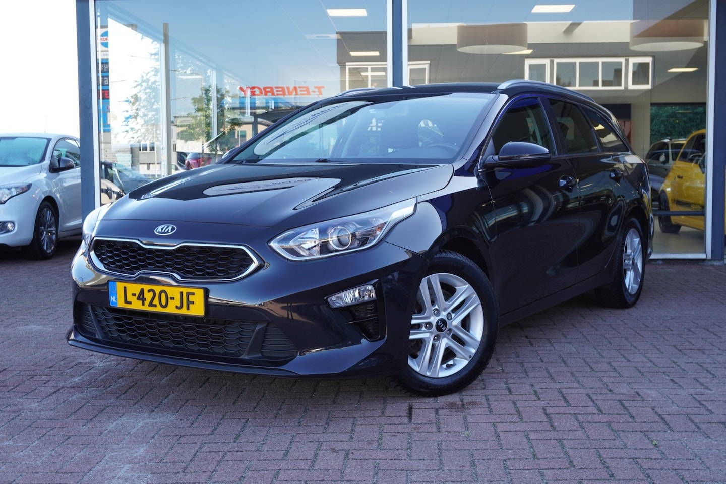 Kia Cee'd Sportswagon - Ceed 1.0 T-GDi DynamicLine | Airco | Navigatie | Elek. Pakket | Vol opties | Dealerauto | - AutoWereld.nl