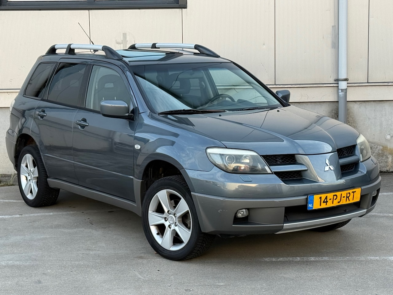 Mitsubishi Outlander Sport - 2.0 4WD Warrior / APK / AIRCO / Inruil Mog. - AutoWereld.nl