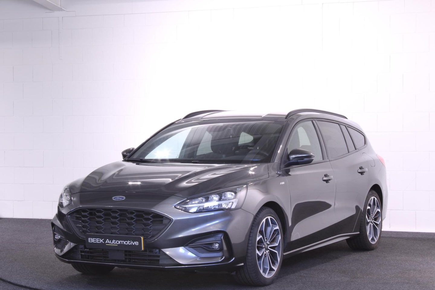 Ford Focus Wagon - 1.0 EcoBoost ST Line | B&O | Apple CarPlay - AutoWereld.nl