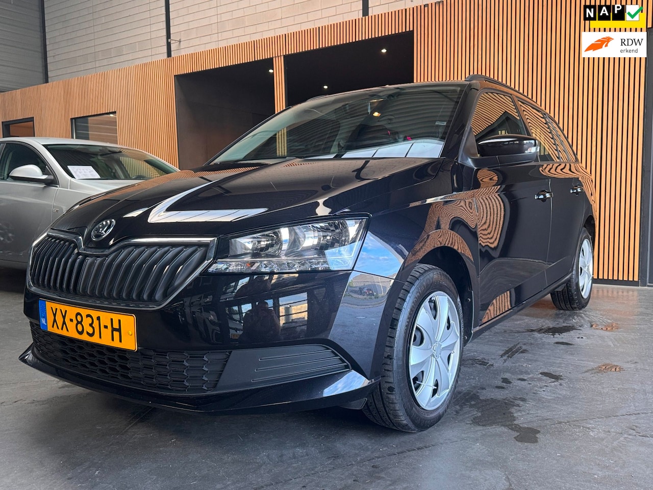 Skoda Fabia Combi - 1.0 Active Airco|Cruise|Bluetooth|NAP - AutoWereld.nl