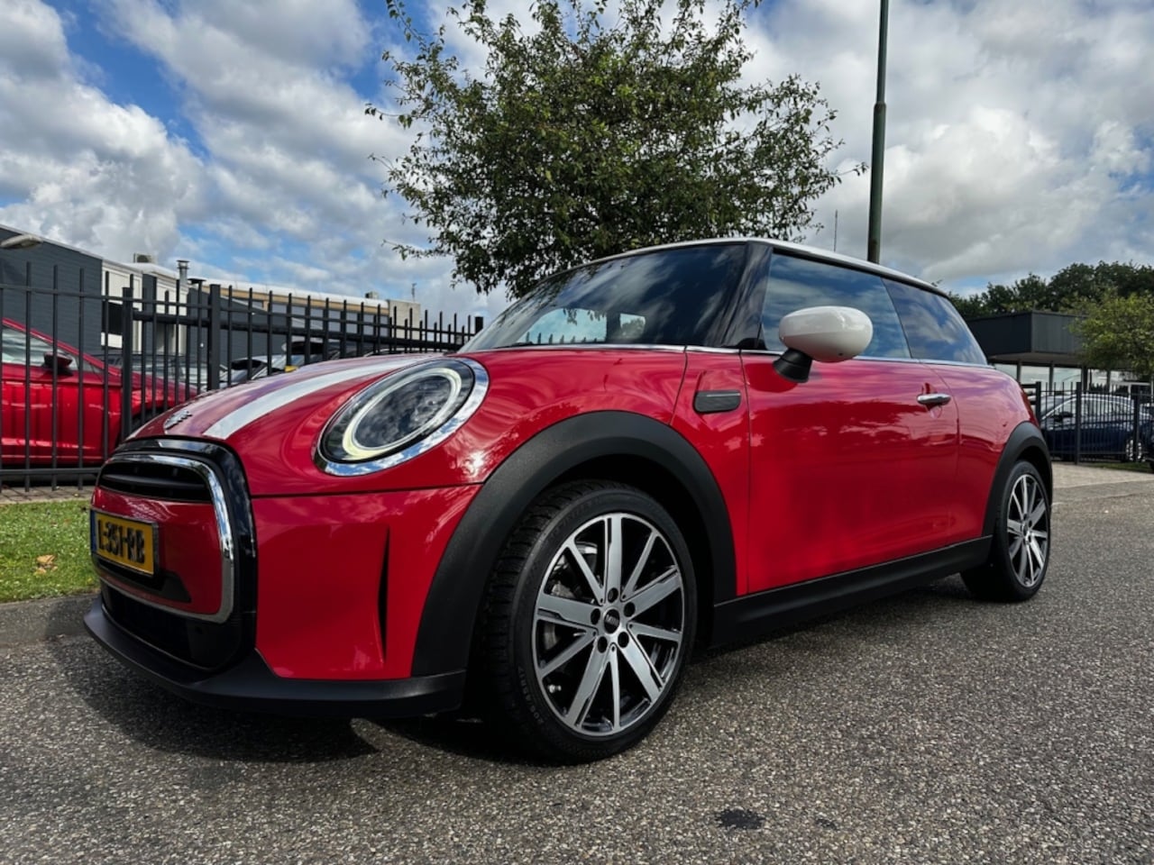 MINI 3-Deurs - Mini (f56) 1.5 136pk Cooper Aut6 Classic Sportst. Driving ass. Clima Multi Media Groot Xen - AutoWereld.nl